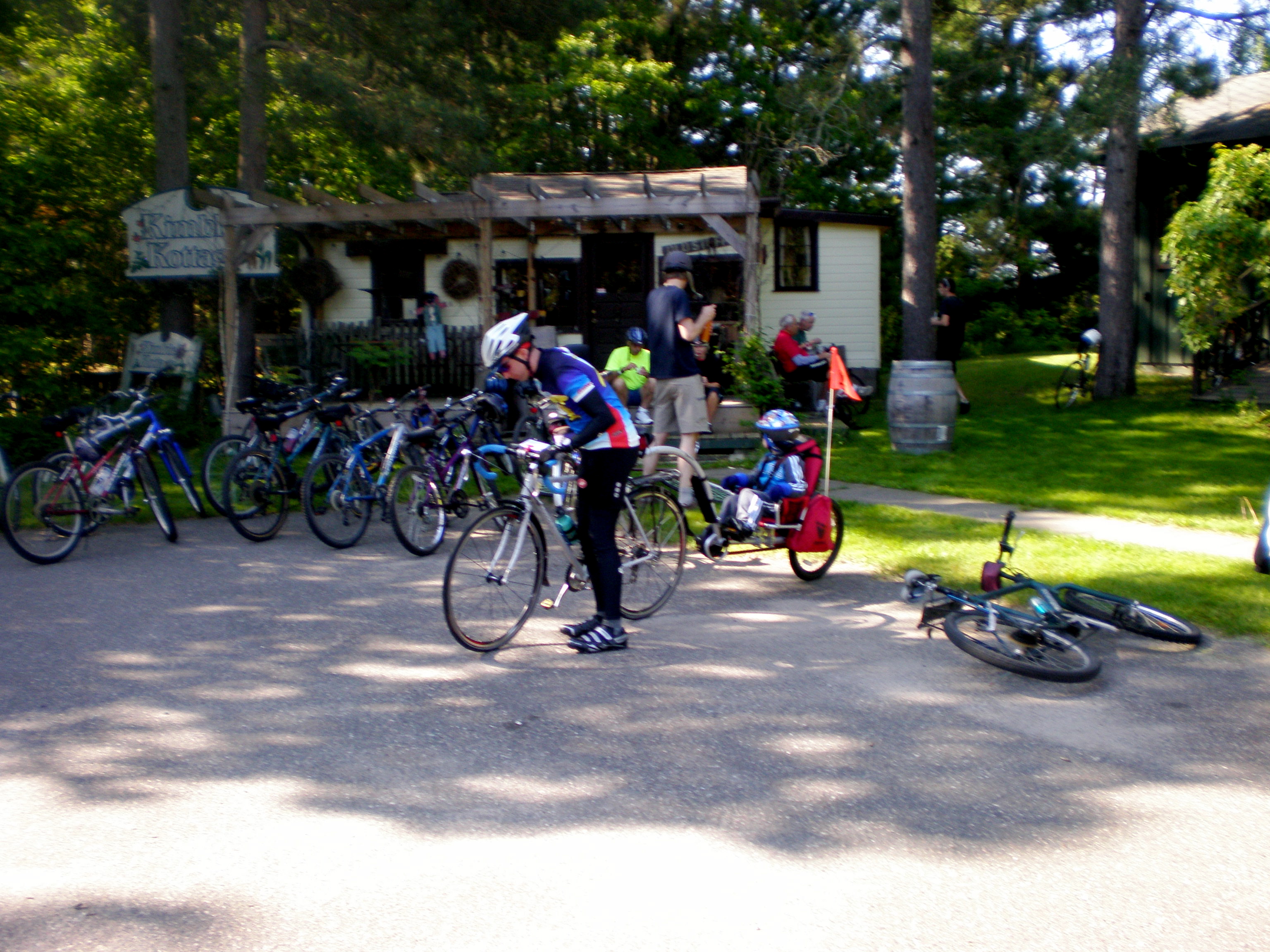 Trail a 2025 tot bike trailer